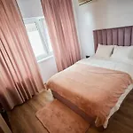 Queen Apartment Athenee